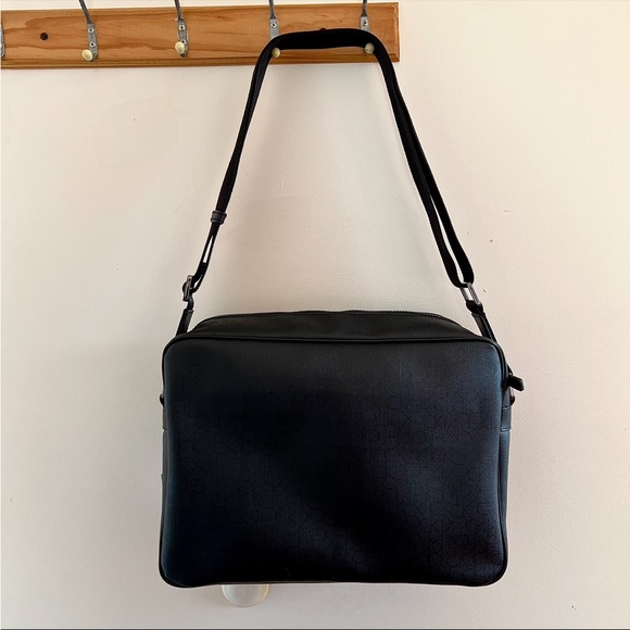 Calvin Klein messenger bag - Picture 4 of 11